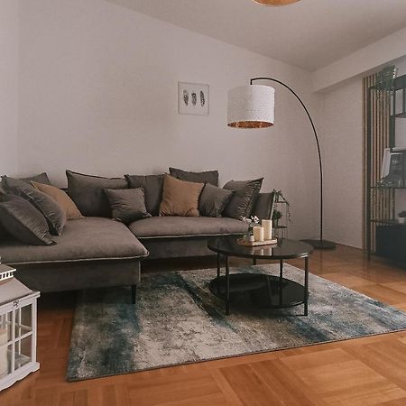 Formin - Lux Apartment Zara Esterno foto
